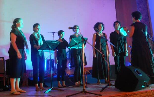 2013'VIII. KJC Chorus, dirigido por Sonia Megías. Foto 1