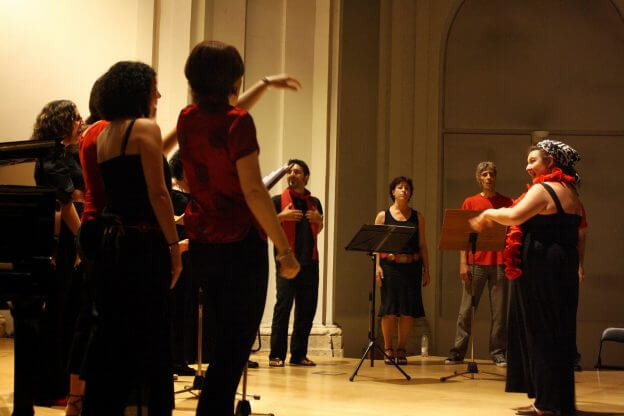 2010'VI'26. Concierto monográfico en Alcalá - Coro VocesBravasLab, dirigido por Marián Piquero, interpreta 'Bravo, Voces'