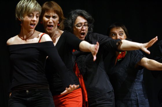 2010'V'9. Gira VBL - Almansa - Las contraltos cantan 'Bravo, voces'