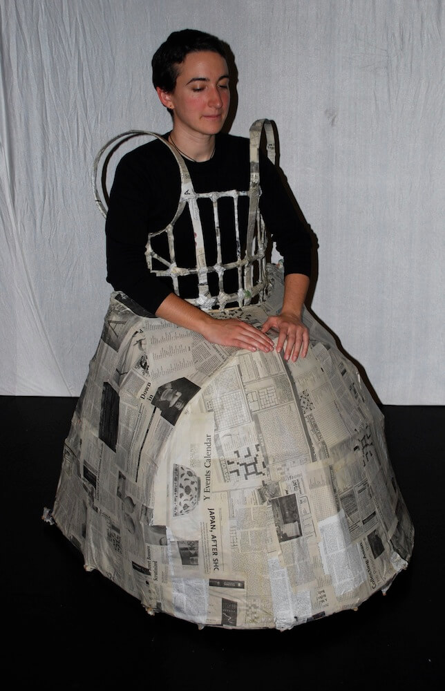 2011'IV'24. 'Triangle' at NYU Black Box Theater - Sonia with the costume