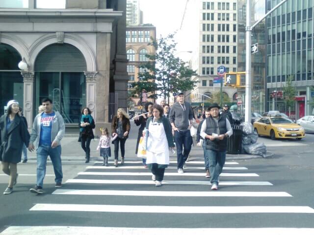 2016'X'16. Nueva York. XI Procesión armónica - paso de peatones 2