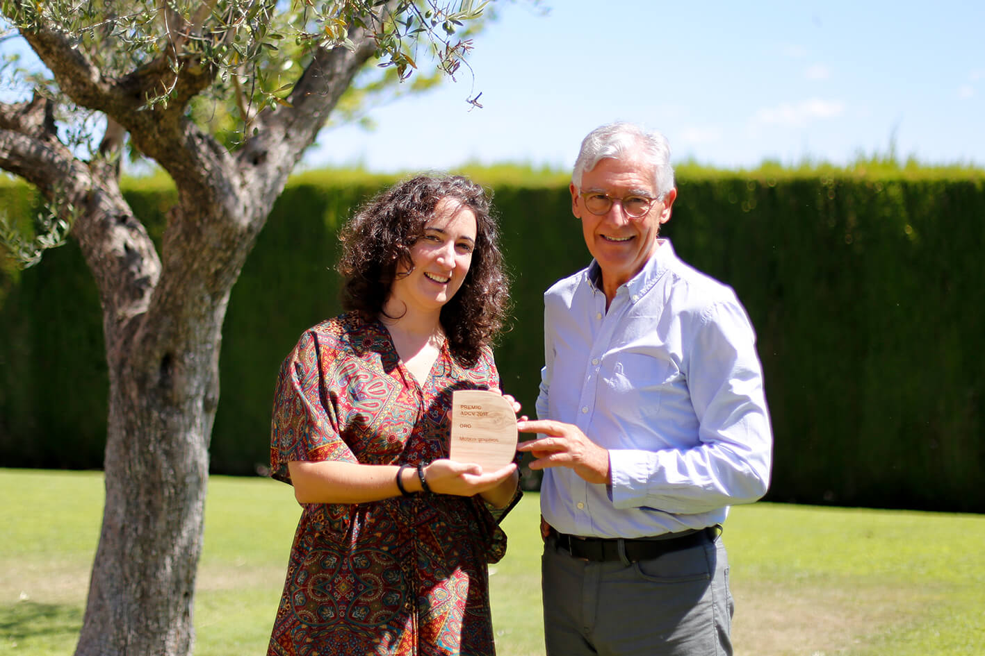 2017'VII'1. Godella (Valencia). Pepe Gimeno y Sonia Megías con el trofeo