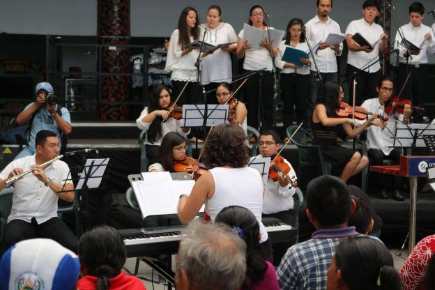 2017'II'21. San Salvador. Concierto en el Mercado Cuscatlán - concierto - 1